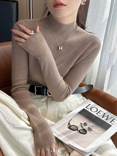 Chic Slim-Fit Knit Turtleneck Sweater