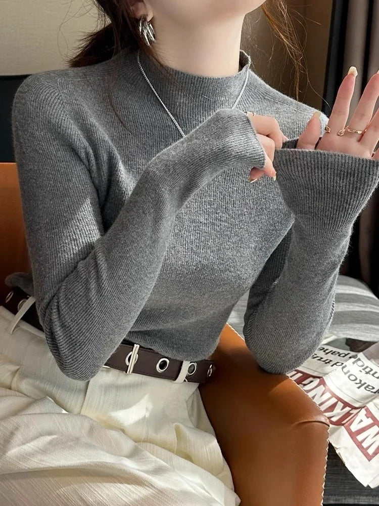 Chic Slim-Fit Knit Turtleneck Sweater