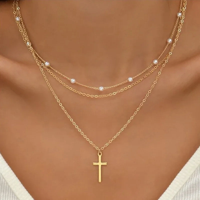 Multilayer Pearl and Heart Pendant Necklace