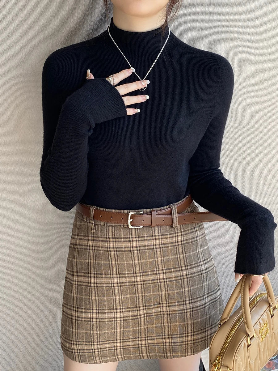 Chic Slim-Fit Knit Turtleneck Sweater