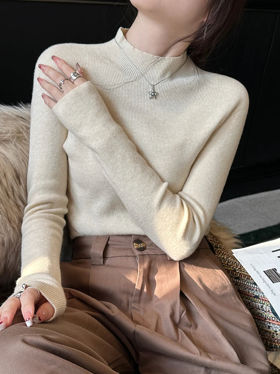 Chic Slim-Fit Knit Turtleneck Sweater
