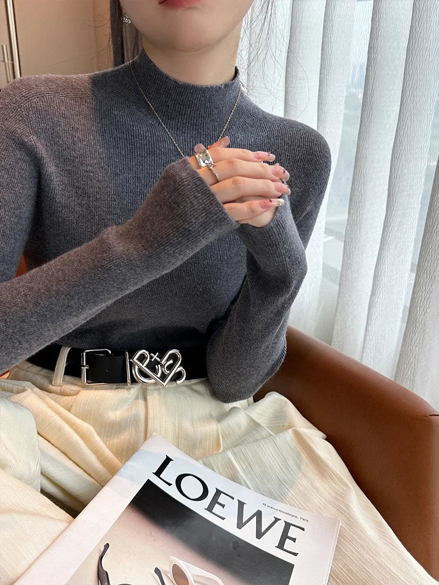 Chic Slim-Fit Knit Turtleneck Sweater