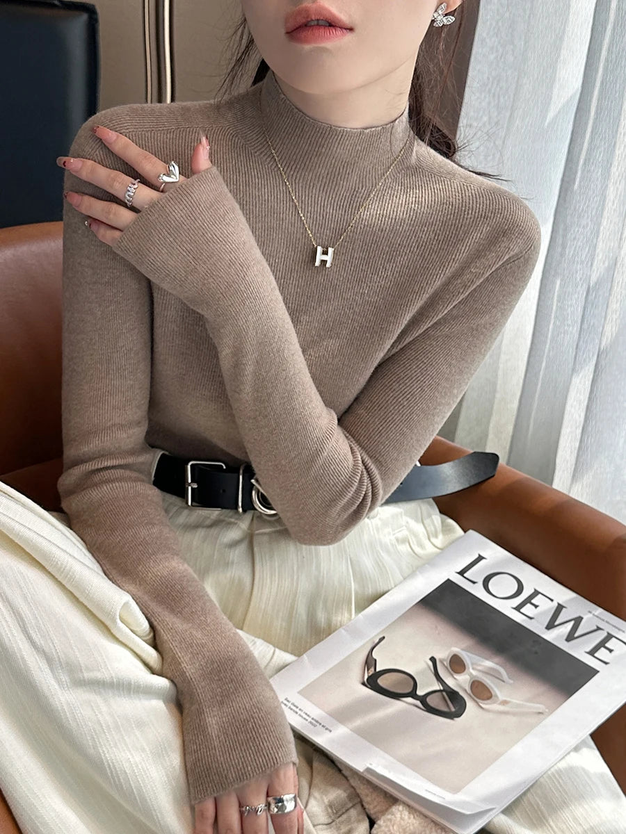 Chic Slim-Fit Knit Turtleneck Sweater